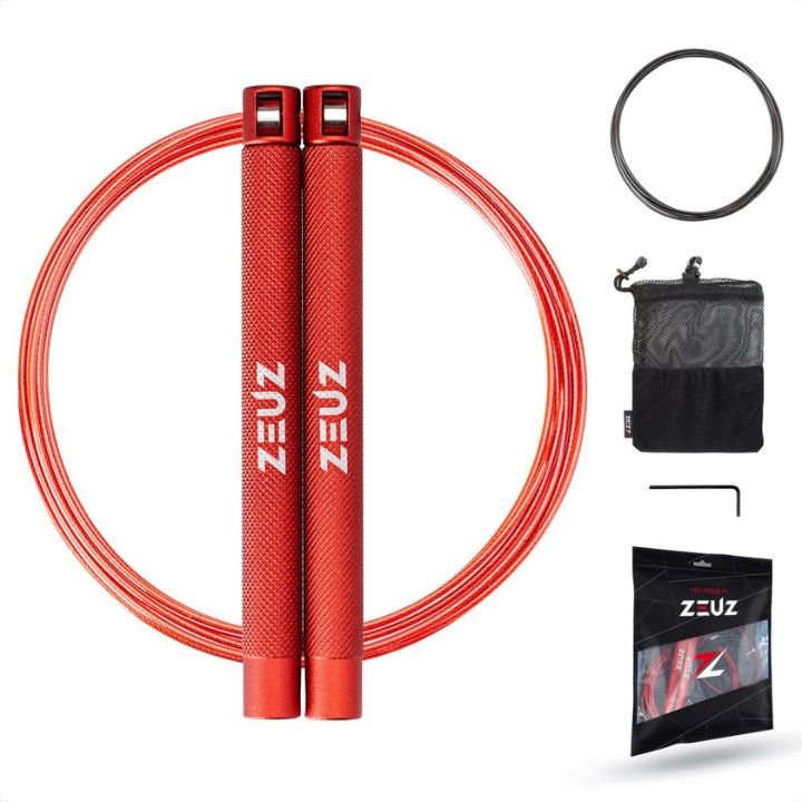 CrossFit springtouw van ZEUZ in het rood met een rood touw en accessoires afgebeeld